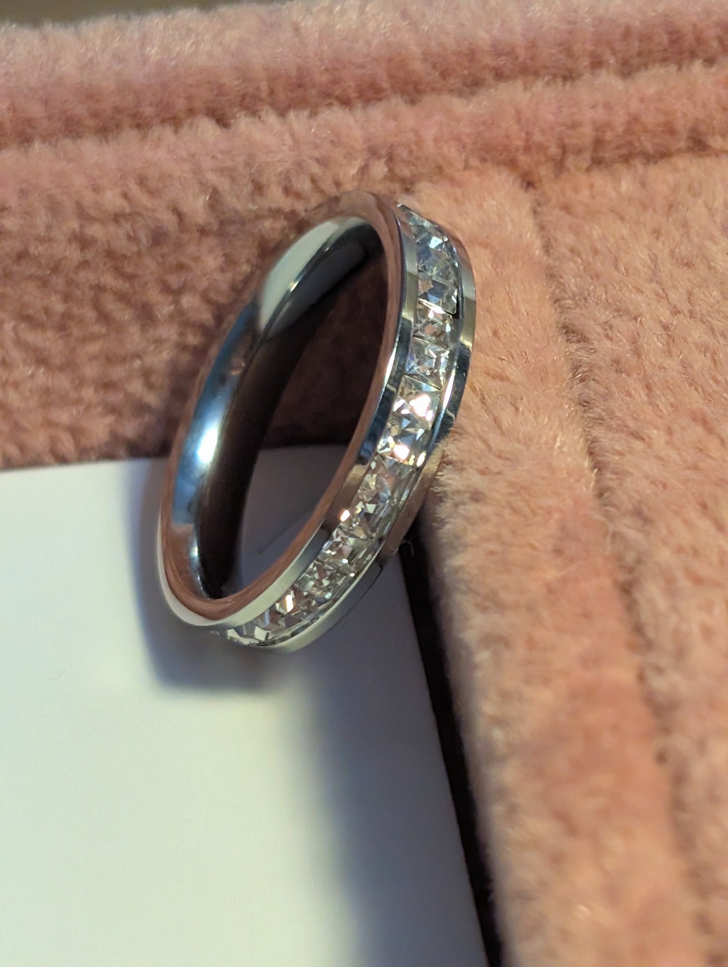 Single Row diamond 💖 stainless steel ring