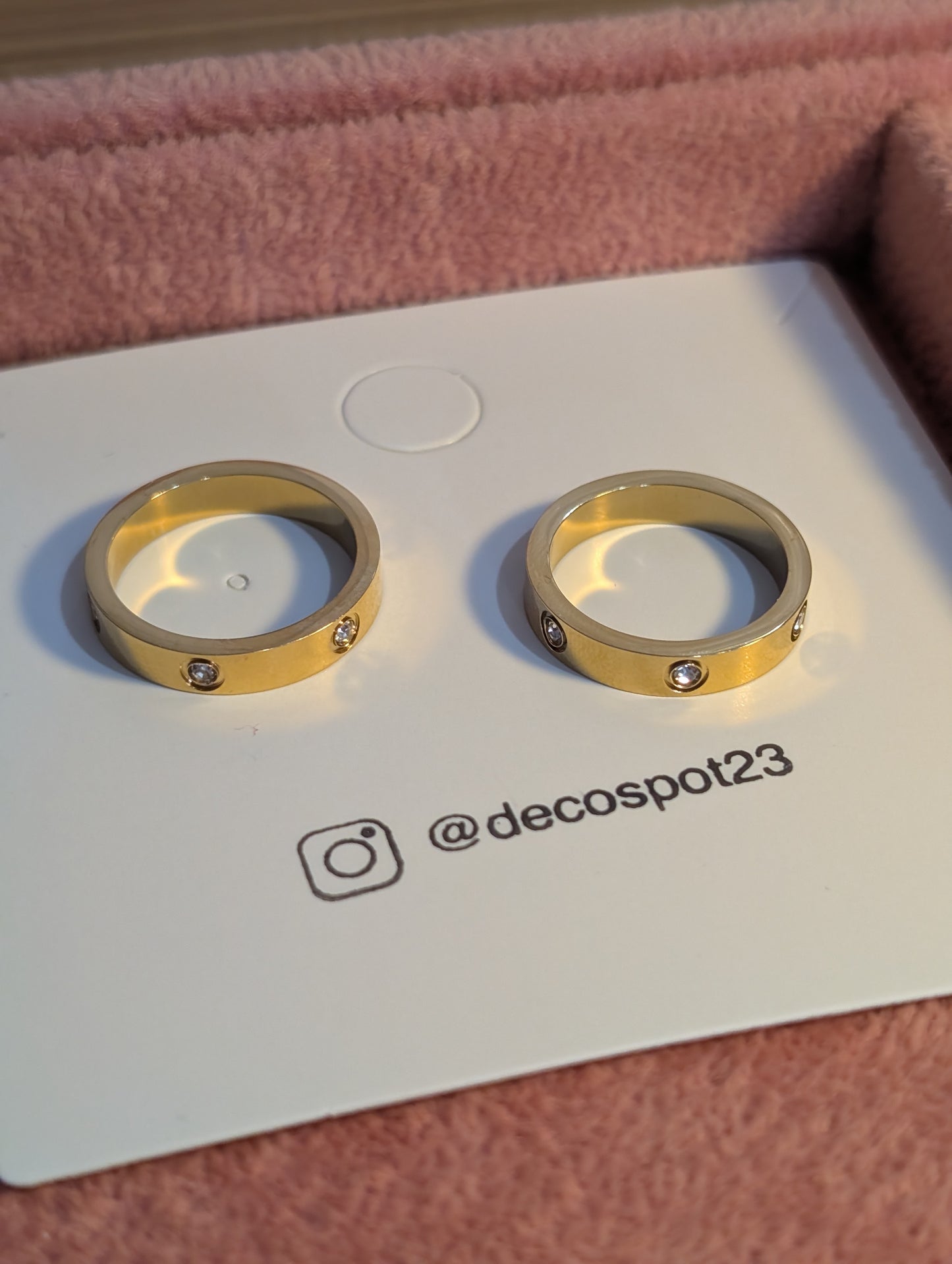 Six diamond ✨ stainless steel plated with 18k gold ring