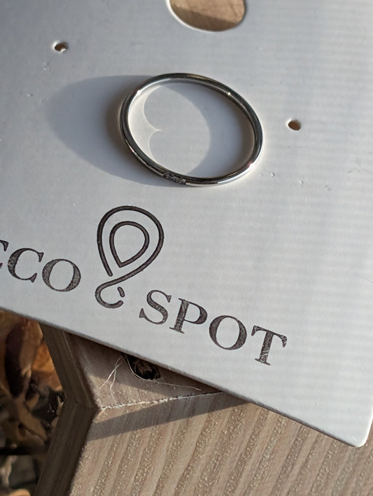 Two lil diamond rings